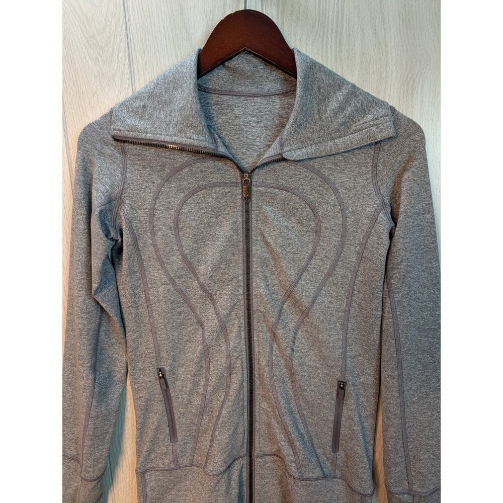 Lululemon Jacket Womens Size 4 Heathered Grey Full Zip Long Sleeve Mock Neck - Picture 2 of 8